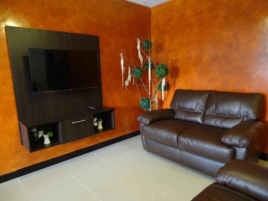 Jaco Costa Linda Condo Room photo